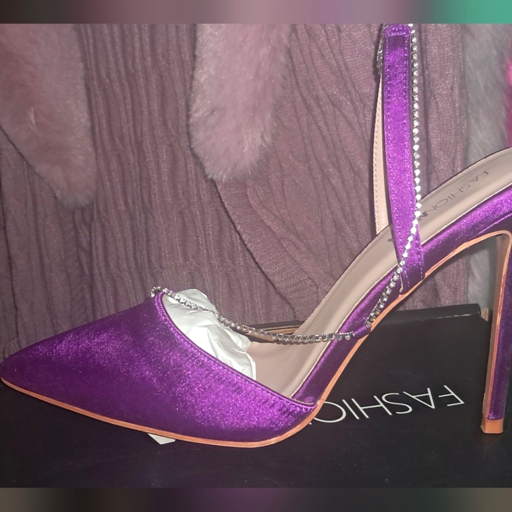 Fashion Nova Elegant Purple Satin Heels, Rhinestone Chain Detail Size 9
